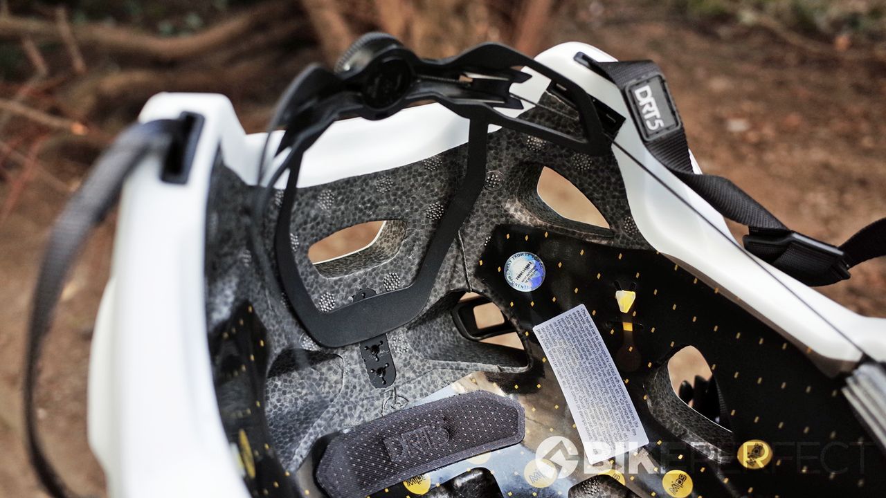 Oakley DRT5 helmet review