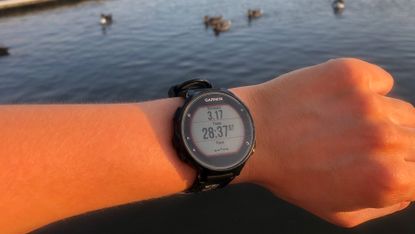 The Garmin Forerunner 735 XT on a Fit&Well writer out for a test run