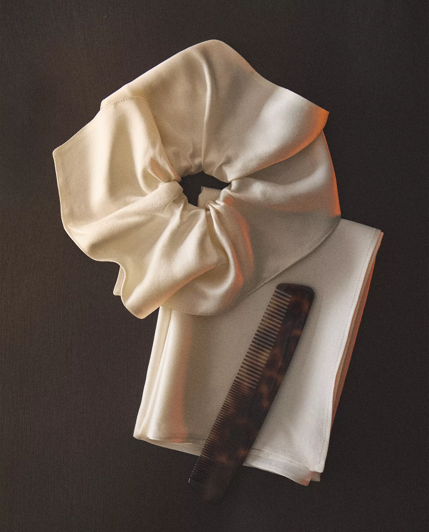 zarahome, Silk Scrunchie and Boltina Comb