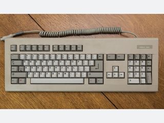 Amiga A2000 Cherry Keyboard