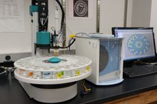 electronic tongue used to assess wines at WSU