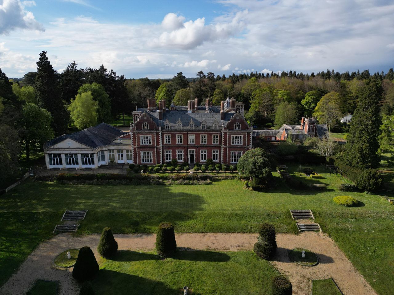 Lynford Hall