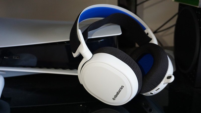 HyperX Cloud Flight review: A good mid-tier option with little frill ...