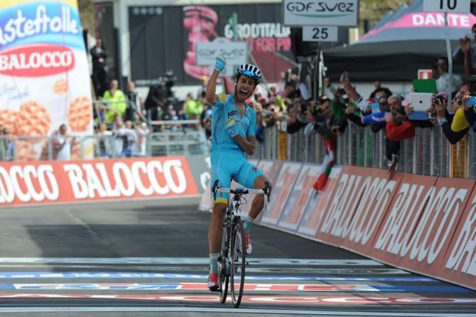 Fabio Aru (Astana Pro Team) wins stage 15 of the Giro d'Italia