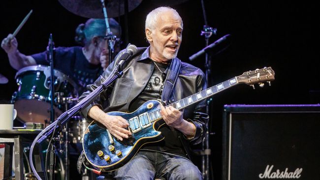 Watch Peter Frampton end his touring career with a final show-closing ...