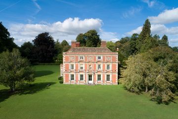 An unlisted Georgian house of exceptional grandeur in Cheshire that ...