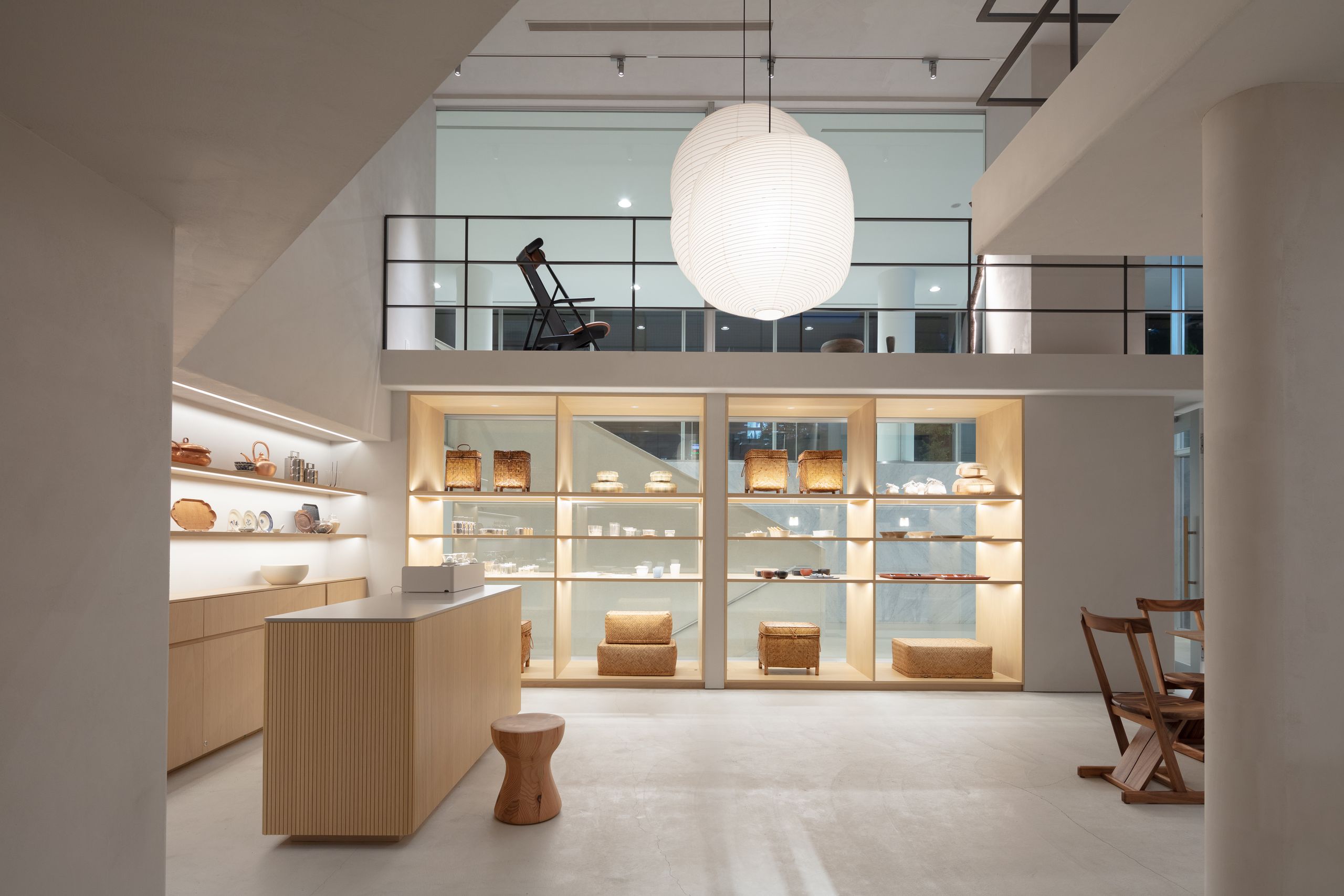 maaa　Designed by THE CONRAN SHOP 棚 Keiji Ashizawa designs 