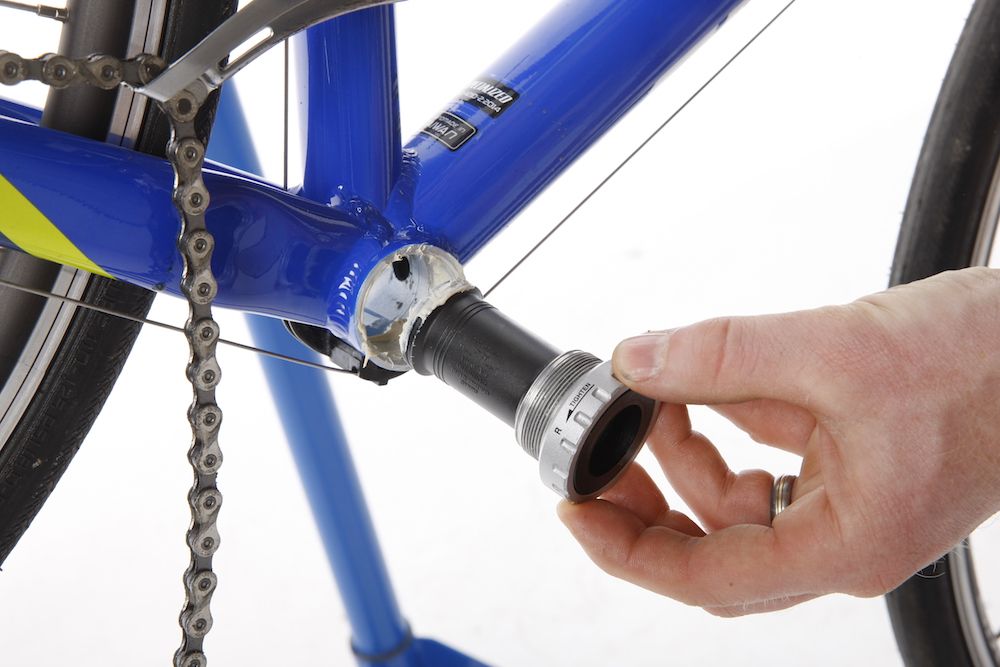 Road bike bottom bracket standards 