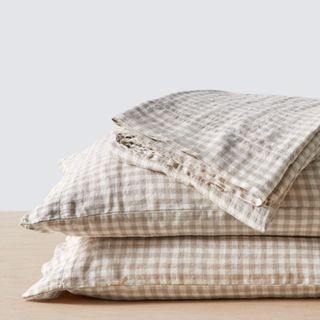 The best linen bedding checked folded up 