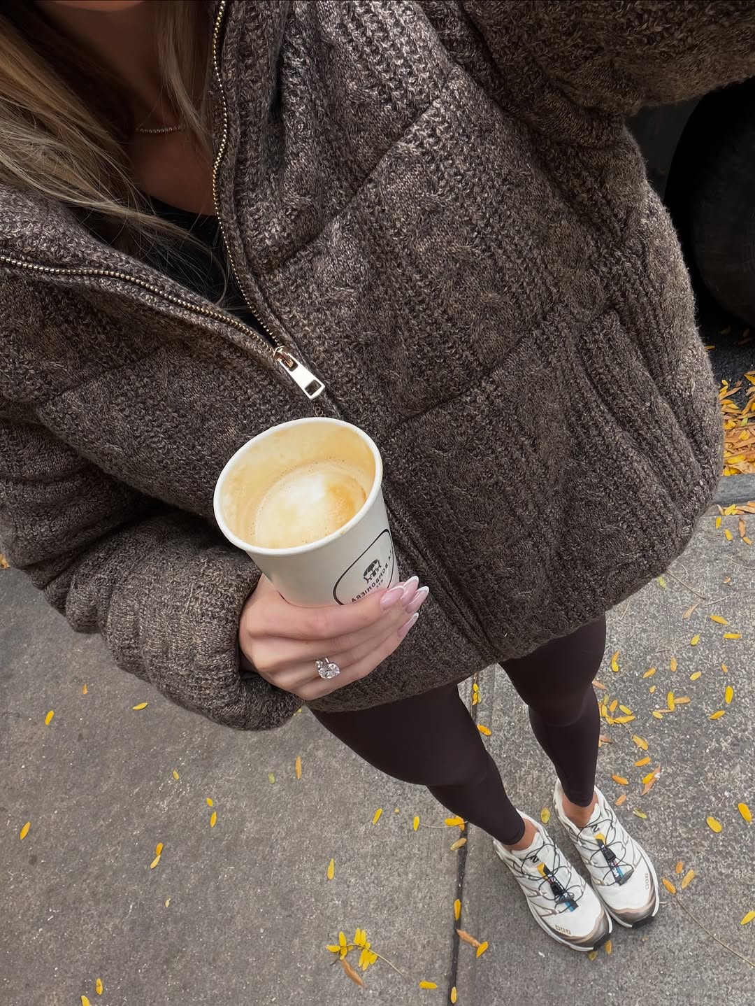 woman wearing wearing puffer coat outfit 2025