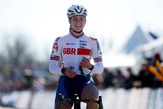 FAYETTEVILLE GEORGIA JANUARY 29 Zoe Backstedt of United Kingdom celebrates at finish line as race winner during the 73rd UCI CycloCross World Championships Fayetteville 2022 Womens Junior Fayetteville2022 on January 29 2022 in Fayetteville Georgia Photo by Chris GraythenGetty Images