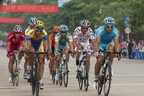 Valentin Iglinskiy (far right) of Astana is poised to make his move on the race in the concluding stages.