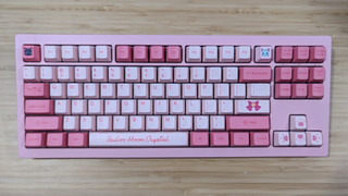 Need a cute and quiet tenkeyless gaming keyboard? Look no further!