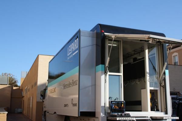 The Leopard Trek bike bus