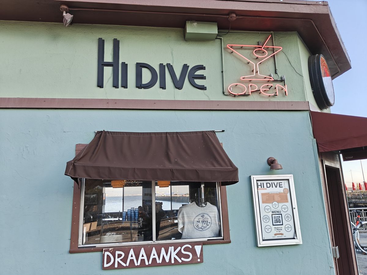 Photo of HiDive Bar shot by OnePlus 13R