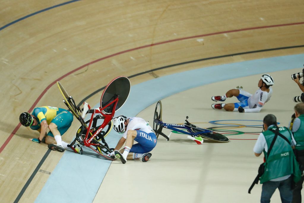 The three fallers on the track after the crash
