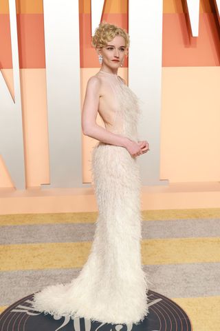 Julia Garner Vanity Fairs Oscars Party 2025