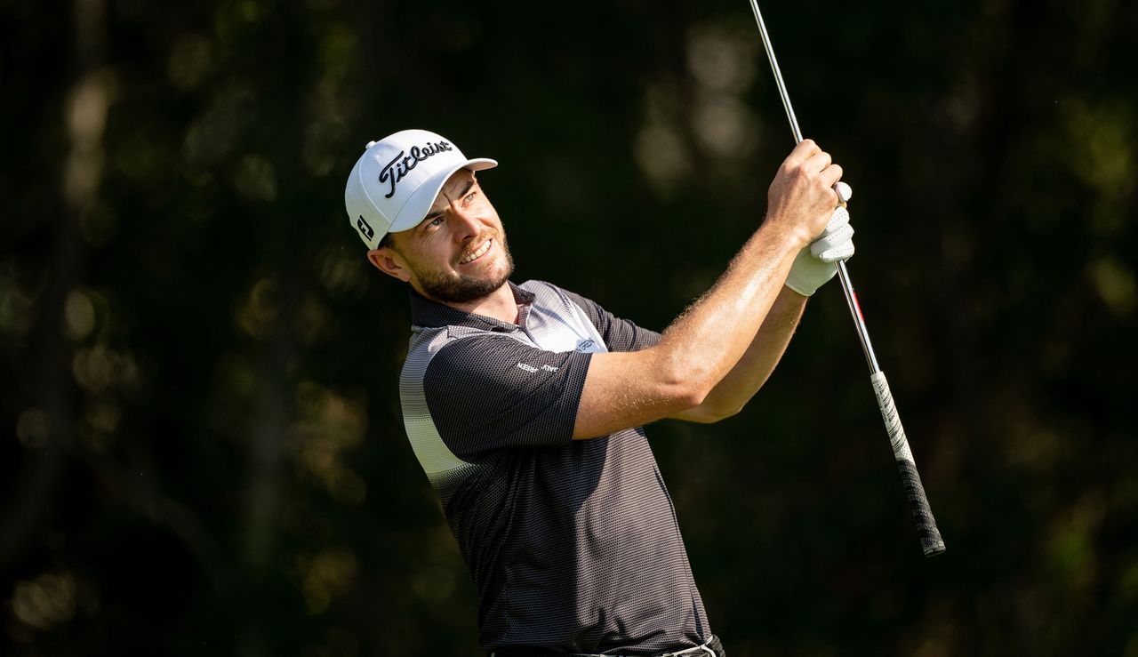 Laurie Canter watches his shot in the air