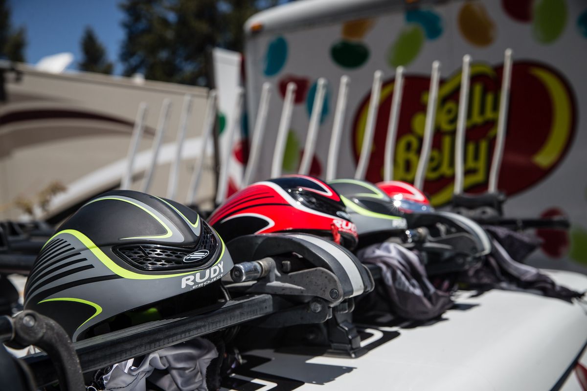 Jelly Belly Maxxis wear Rudy Project Wing 57 helmets