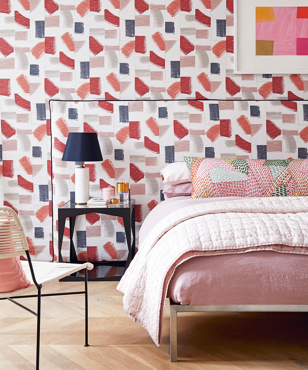 Bedroom wallpaper ideas – statement wallpaper for bedrooms | Homes