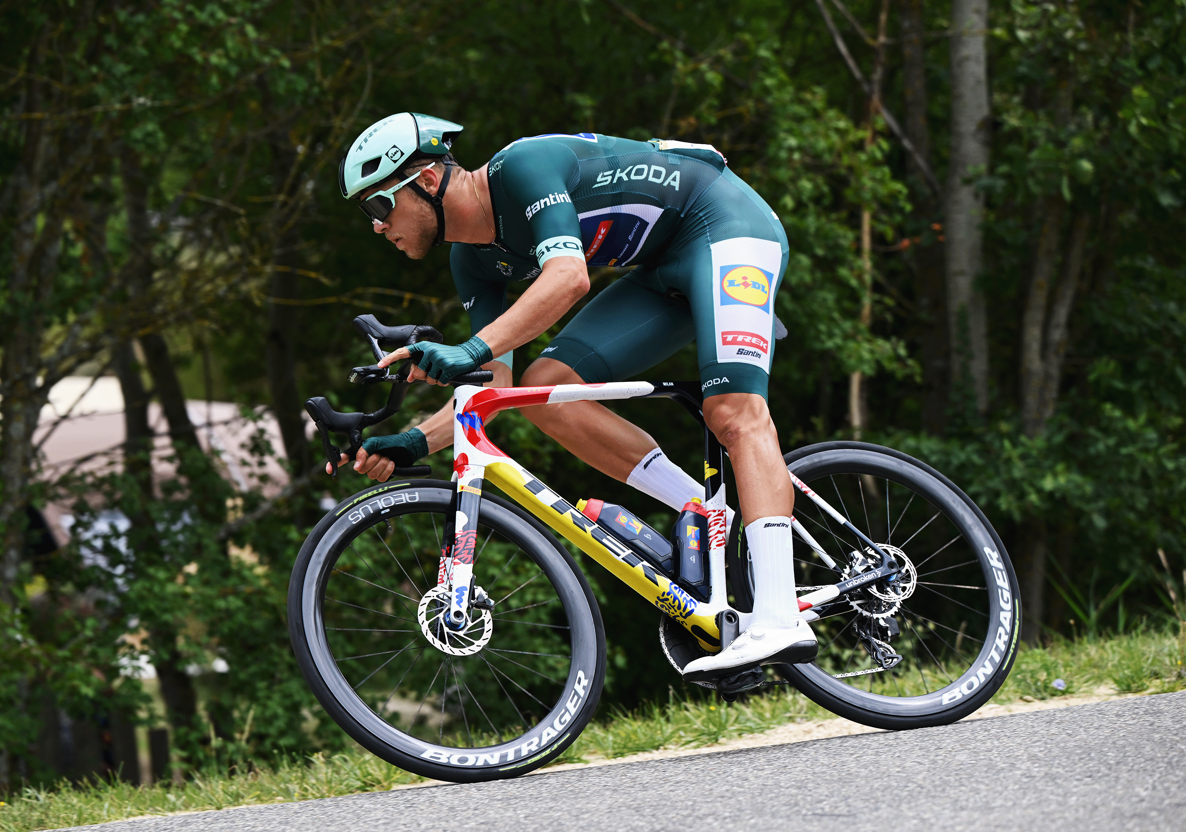 VALENCE, FRANCE - JULY 23: Jonathan Milan of Italy and Team Lidl - Trek - Green Sprint Jersey competes during the 112th Tour de France 2025, Stage 17 a 160.4km stage from Bollene to Valence / #UCIWT / on July 23, 2025 in Valence, France. (Photo by Dario Belingheri/Getty Images)