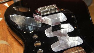 Shielding a single coil guitar