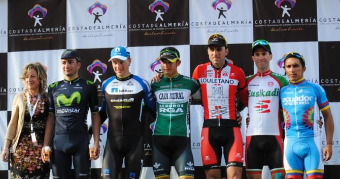 The traditional "family photo" with all the cyclist which were honored in the podium.