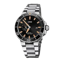 Oris Aquis Automatic Men's Watch:&nbsp;was £2,125, now £1,642 at Beaverbrooks (save £483)