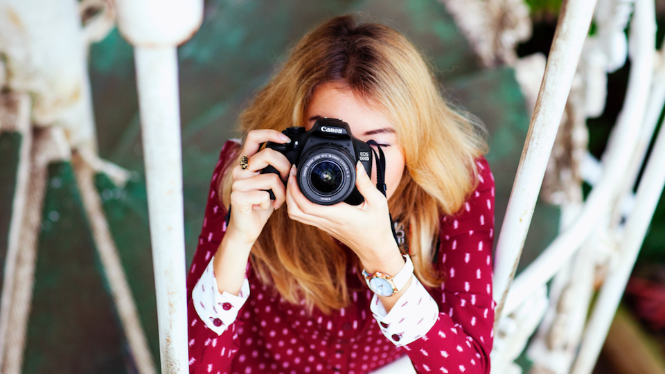 Canon unveils DSLR and PowerShot bargains for Black Friday