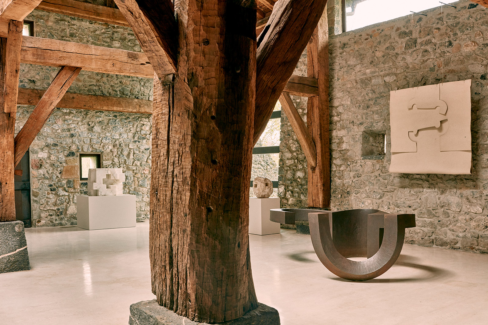 The Estate of Eduardo Chillida - Hauser & Wirth