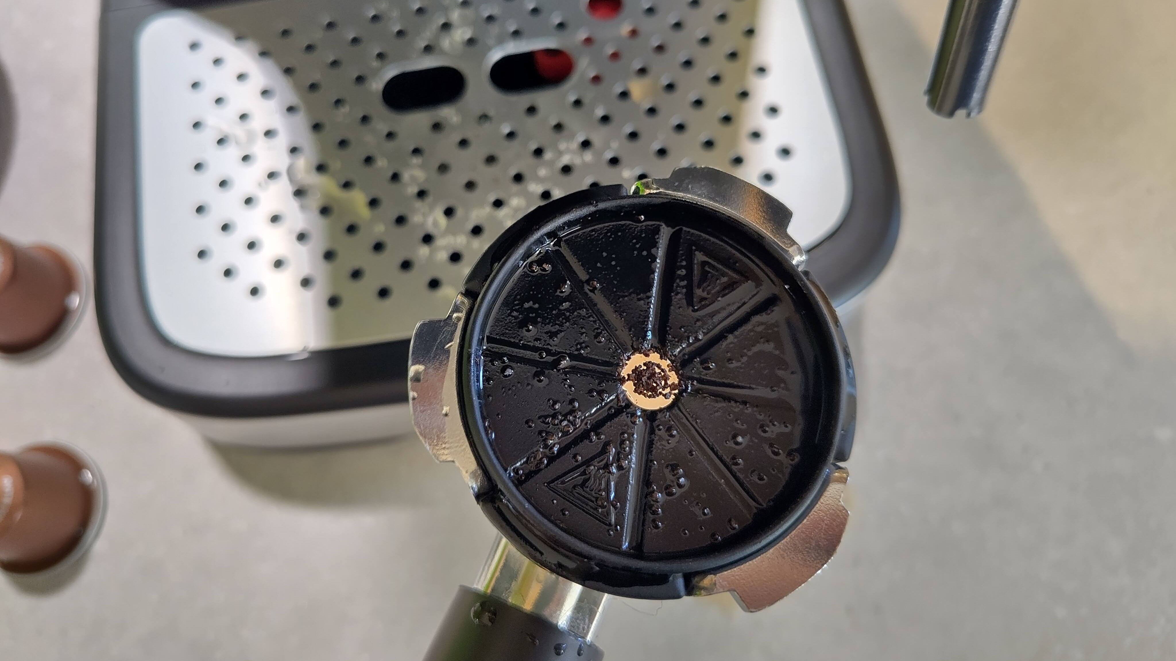 Wet coffee pod filter basket for Russell Hobbs Everyday Espresso Machine