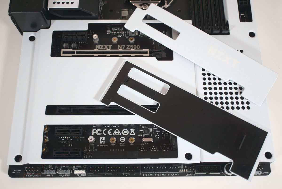 NZXT N7 Z590
