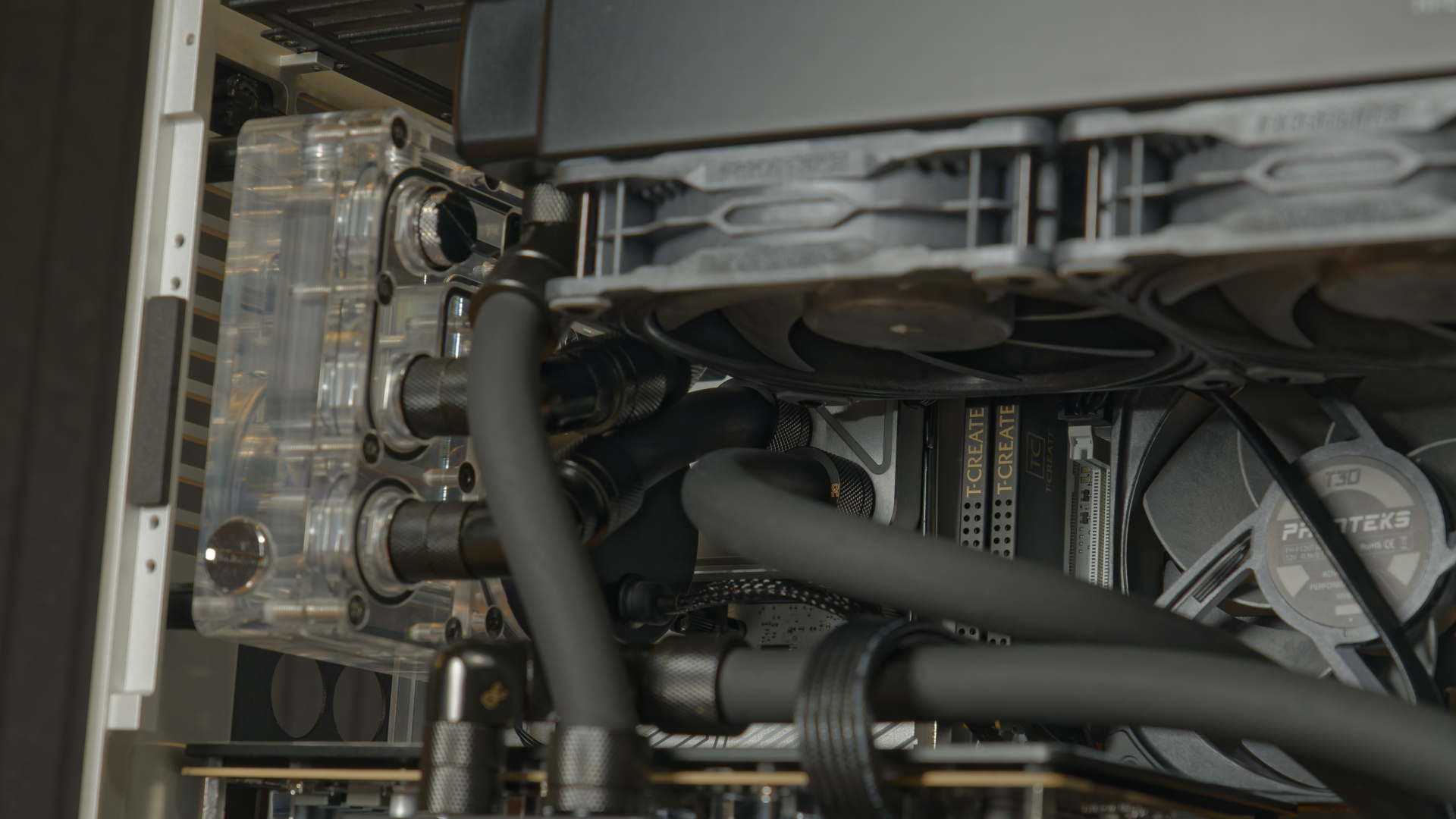Greyscale ITX Build Tubing &amp;amp; Loop