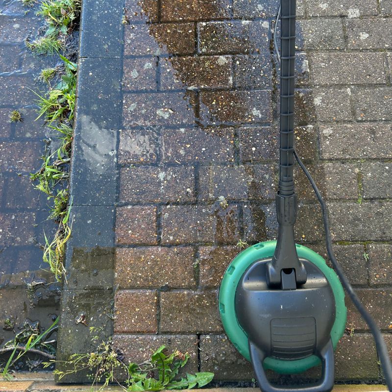 Webb pressure washer with patio cleaner head