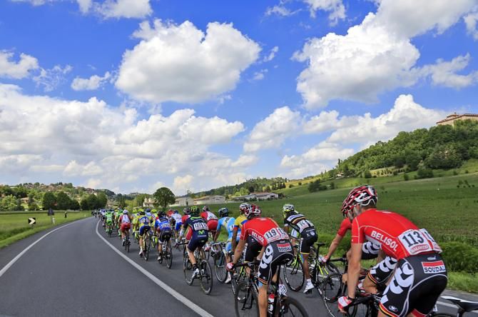 The Giro d'Italia heads into a postcard perfect landscape