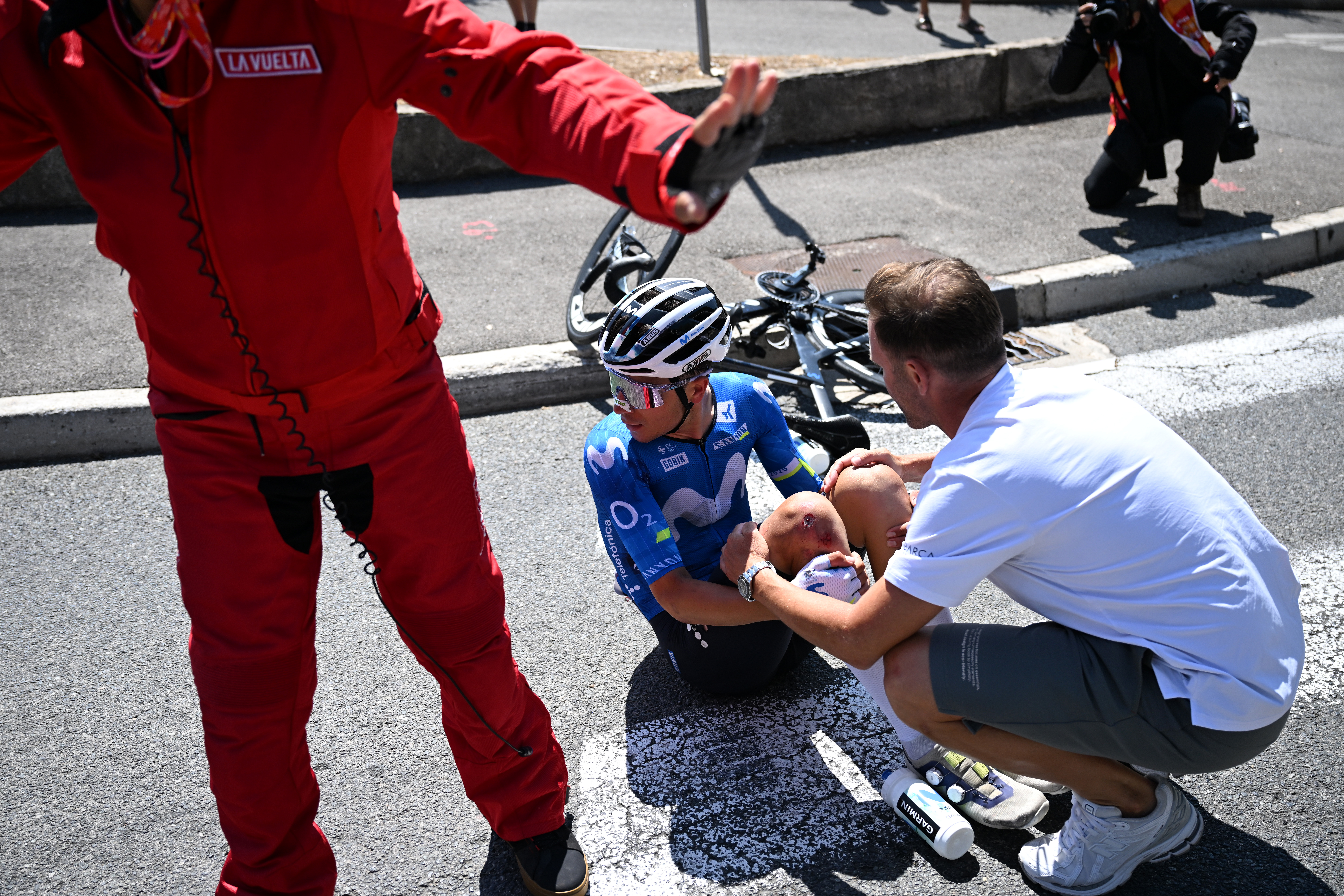 MANOSQUE, MONACO - AUGUST 23: Cian Uijtdebroeks of Belgium and Movistar Team reacts after crash during the La Vuelta - 81st Tour of Spain 2026, Stage 2 a 214.3km from Monaco to Manosque 408m / #UCIWT / on August 23, 2026 in Manosque, Monaco. (Photo by Tim de Waele/Getty Images)