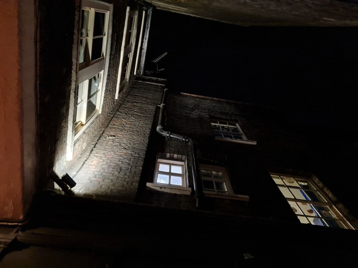 Here&rsquo;s a night scene taken using Auto mode. There&rsquo;s a good amount of detail, but much of the scene remains dark