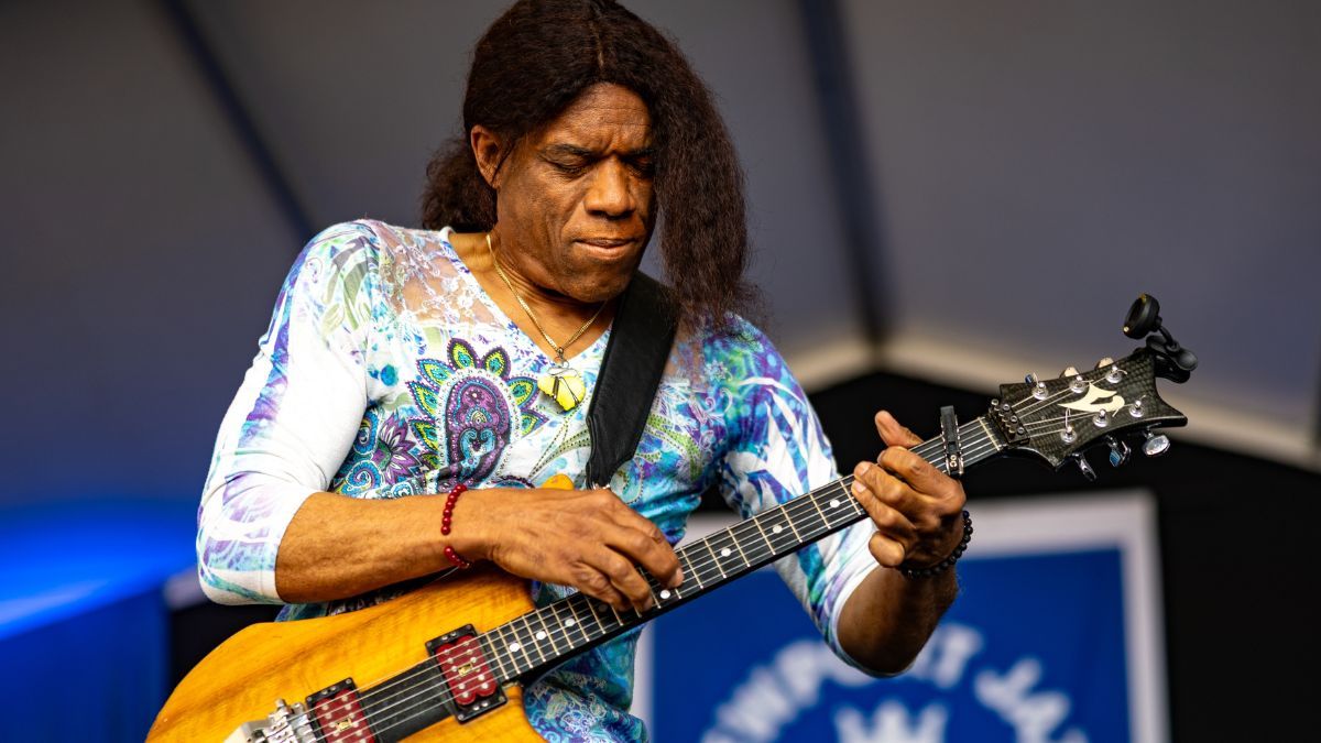 “I got my first guitar for Christmas at the age of 11. I had a book that said, ‘Tune your low string wherever it sounds good…’”: How Stanley Jordan accidentally stumbled upon the tuning that defined his genius two-hand tapping approach