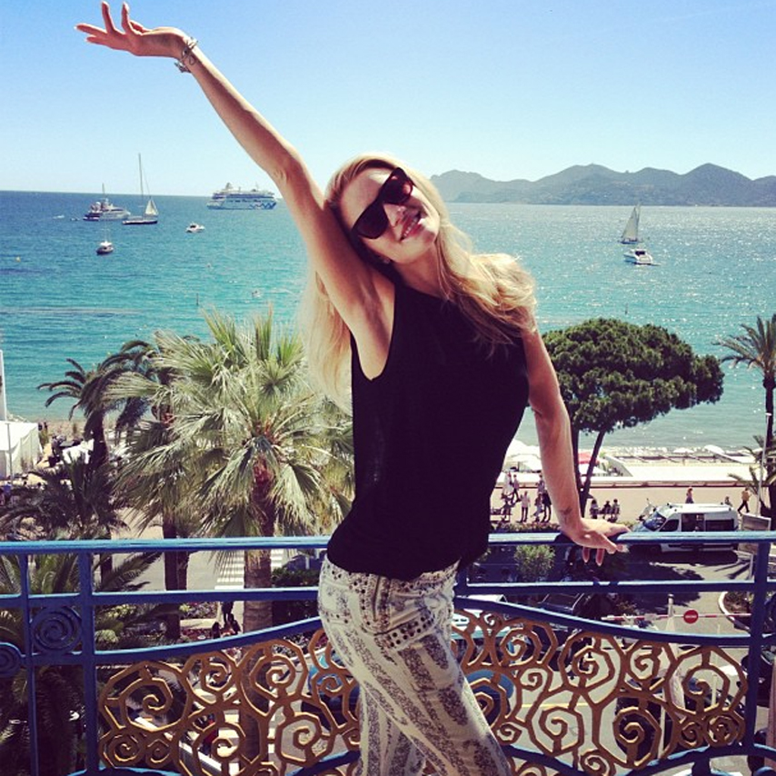 Rosie Huntington-Whiteley- 647k