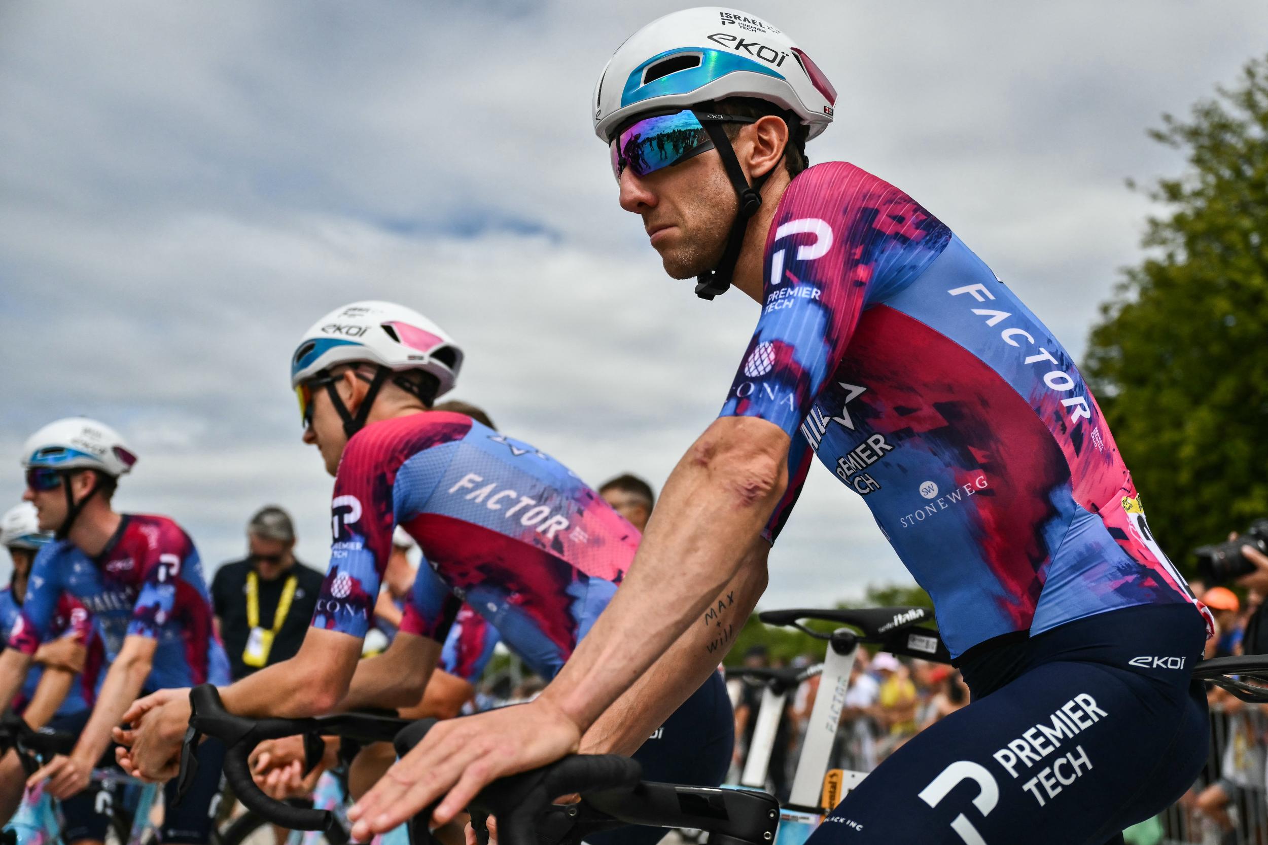Mike Woods at a start of a stage of the 2025 Tour de France