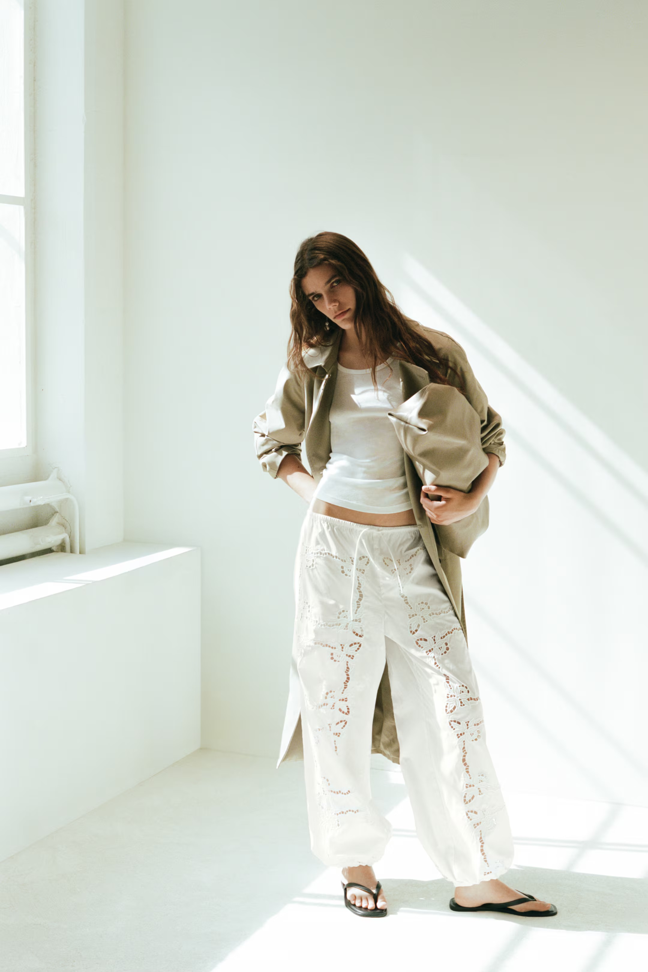 H&amp;amp;M, Broderie Anglaise Balloon Trousers