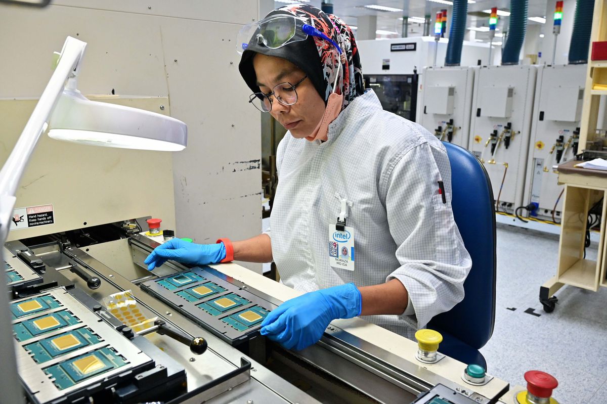 Intel Packaging