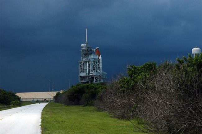 NASA Likely to Rollback Shuttle to Avoid Tropical Storm Ernesto