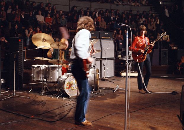 Pure Firepower: Eric Clapton's Bluesbreakers and Cream Fretwork