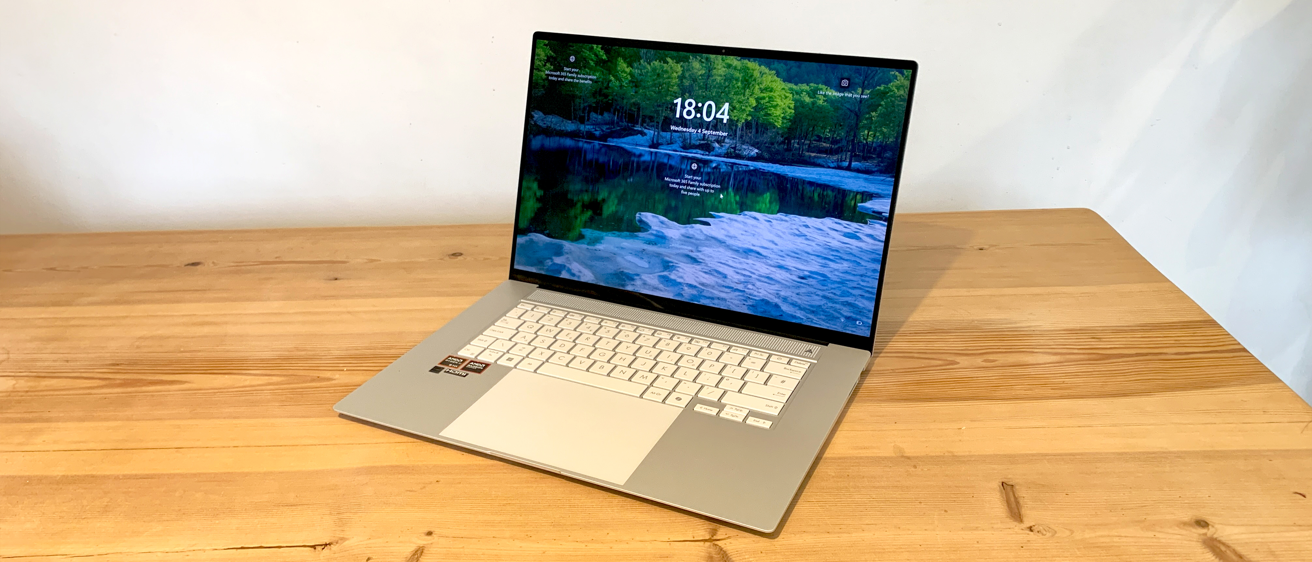 Asus Zenbook S 16