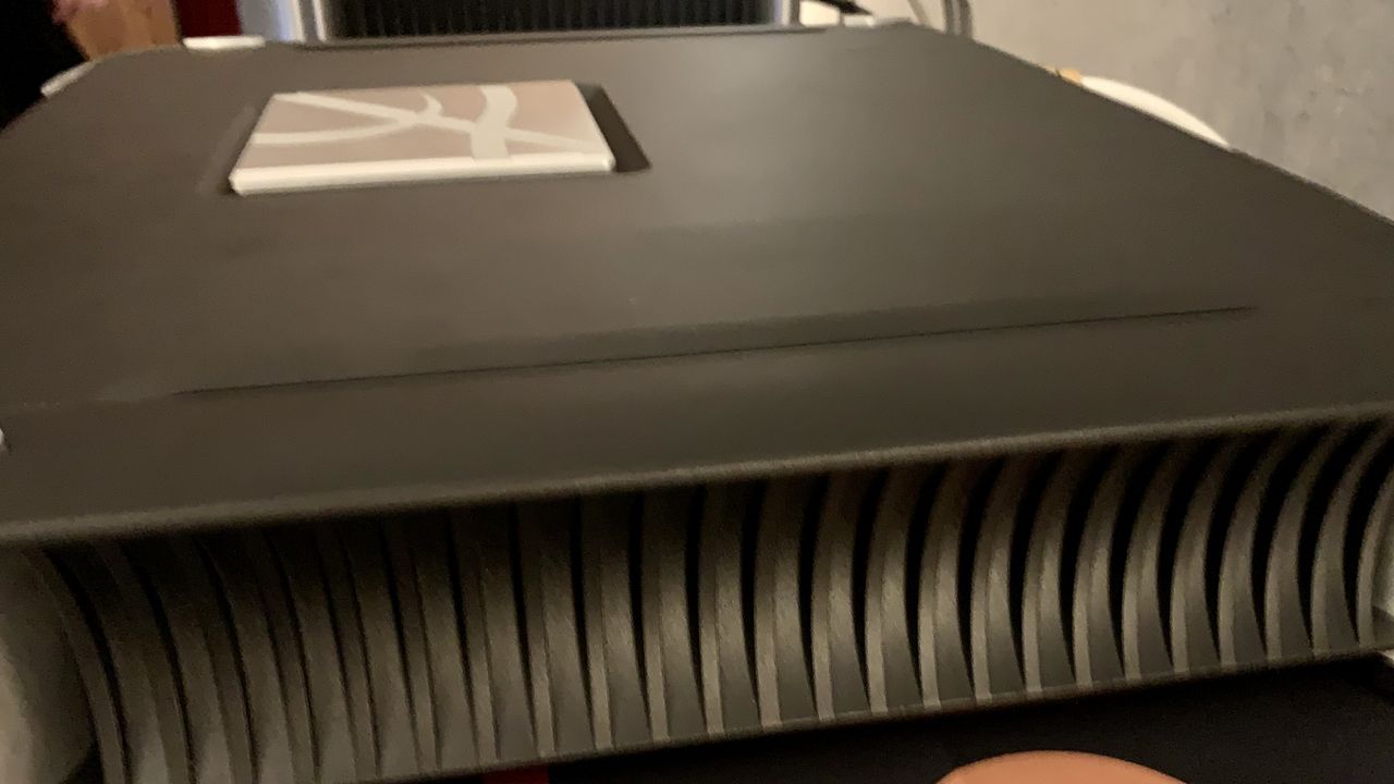 Moon North 791 close-up showing heat sinks