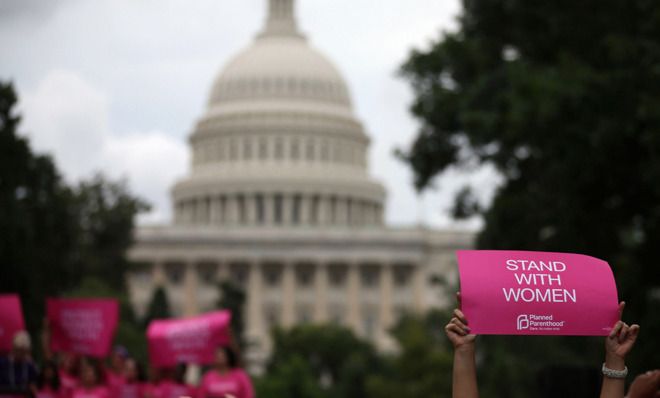 Pro-choice protesters 