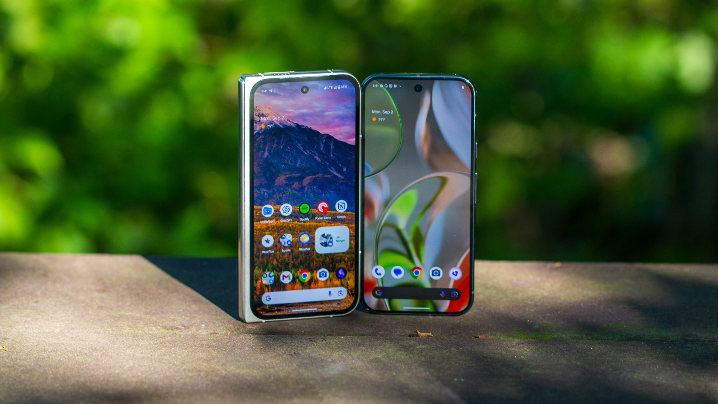 Google Pixel 9 Pro Fold with Pixel 9 Pro screen comparison