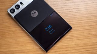 Motorola Rizr foldable phone concept