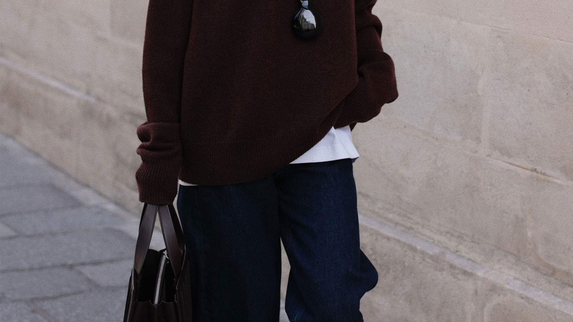 Minimalist outfit idea.